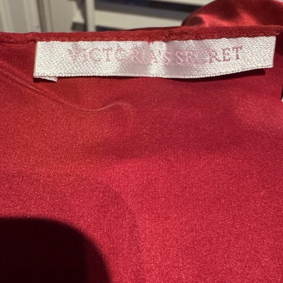 💫 Rare Vintage Victoria’s Secret Red Satin Shawl and / or Pashmina 💫 - Picture 14 of 16
